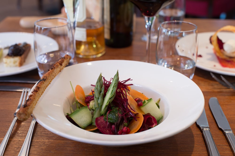 Dining at La Cloche The Carpenters Arms pub in Sunninghill near Ascot