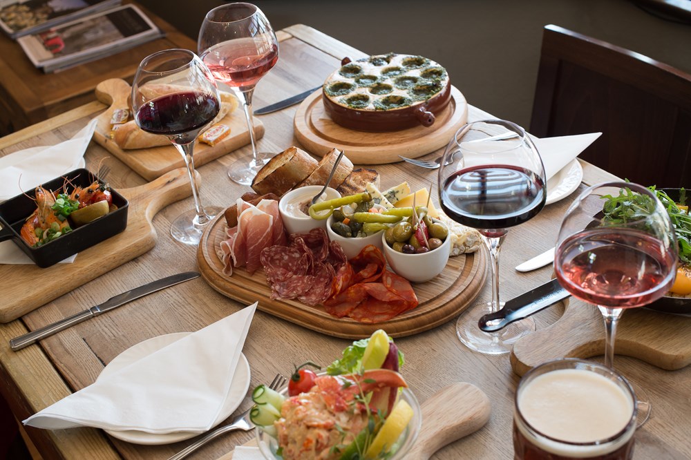 Gallery at The Carpenters Arms Pub in Sunninghill near Ascot